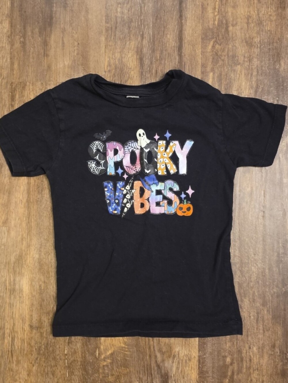 Spooky vibes small shop Halloween ghost pumpkin goth tee shirt 3t